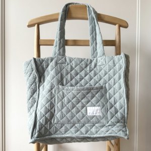 Quilted pistachio bag