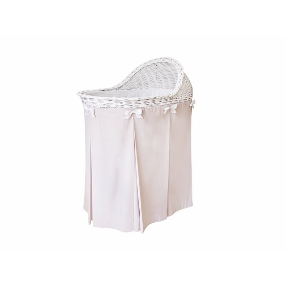Bassinet with an overskirt in light pink