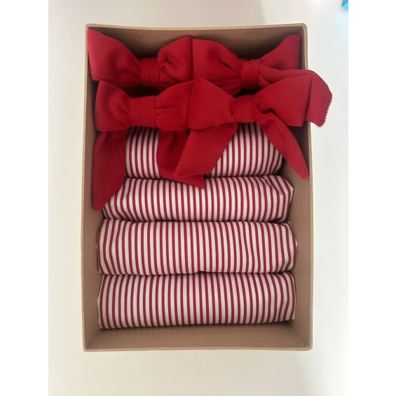 set of 4 red striped napkins with bands