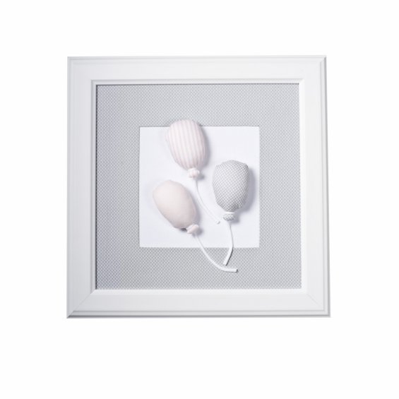 Light grey picture with balloons